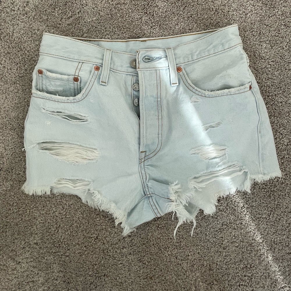 Levi’s 504 Light Wash Denim Shorts